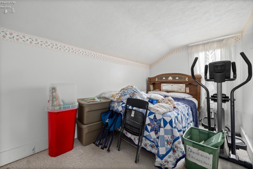 2105 Wayne Street, Sandusky, 44870, 3 Bedrooms Bedrooms, ,2 BathroomsBathrooms,Residential,For Sale,Wayne,20262506