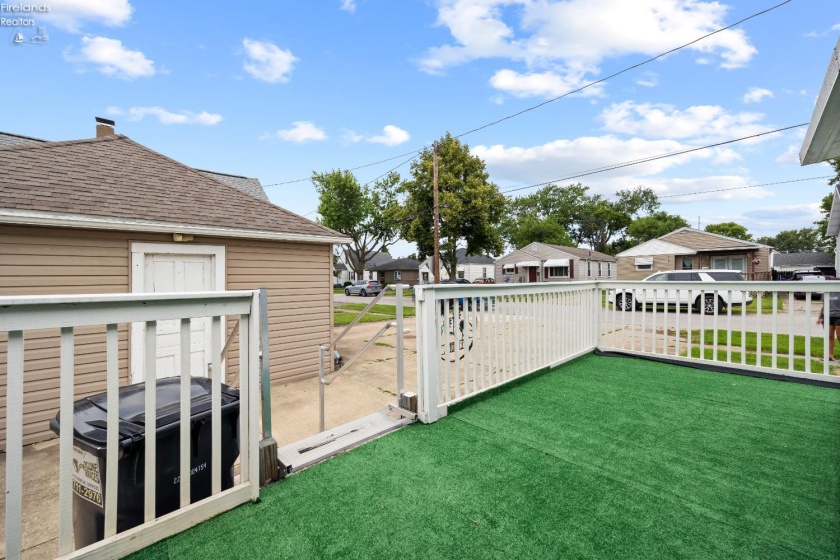 2105 Wayne Street, Sandusky, 44870, 3 Bedrooms Bedrooms, ,2 BathroomsBathrooms,Residential,For Sale,Wayne,20262506