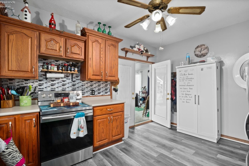 2105 Wayne Street, Sandusky, 44870, 3 Bedrooms Bedrooms, ,2 BathroomsBathrooms,Residential,For Sale,Wayne,20262506