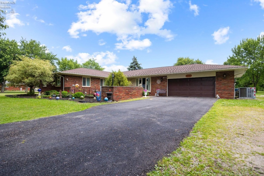 1361 Tettau Road, Port Clinton, 43452, 3 Bedrooms Bedrooms, ,2 BathroomsBathrooms,Residential,For Sale,Tettau,20262479