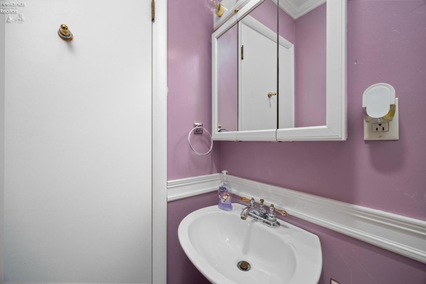 1361 Tettau Road, Port Clinton, 43452, 3 Bedrooms Bedrooms, ,2 BathroomsBathrooms,Residential,For Sale,Tettau,20262479