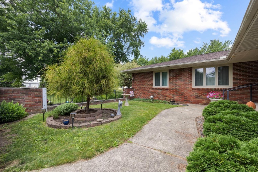 1361 Tettau Road, Port Clinton, 43452, 3 Bedrooms Bedrooms, ,2 BathroomsBathrooms,Residential,For Sale,Tettau,20262479