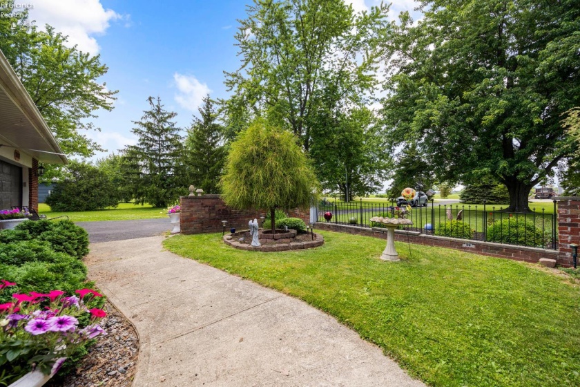 1361 Tettau Road, Port Clinton, 43452, 3 Bedrooms Bedrooms, ,2 BathroomsBathrooms,Residential,For Sale,Tettau,20262479