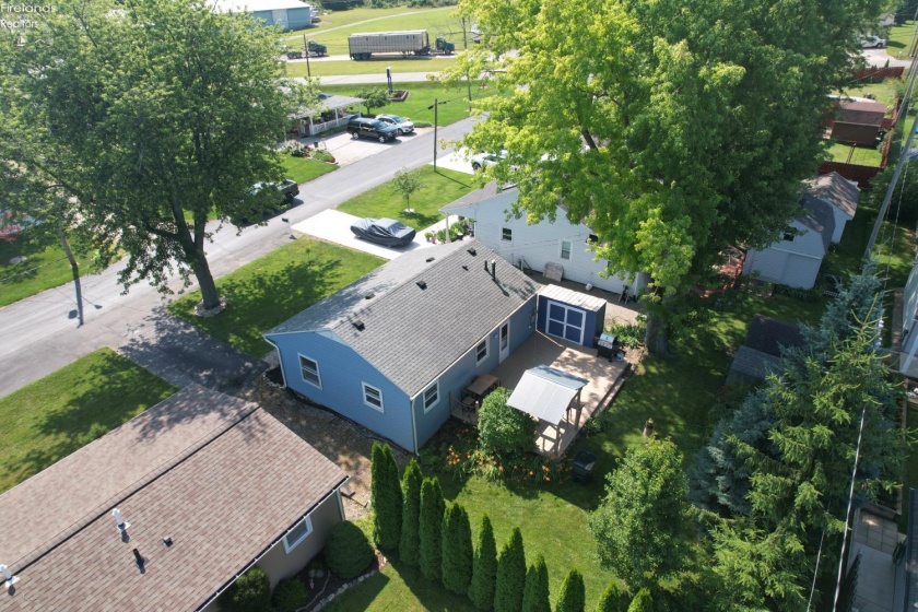 302 Perryview Drive, Marblehead, 43440, 2 Bedrooms Bedrooms, ,1 BathroomBathrooms,Residential,For Sale,Perryview,20262514