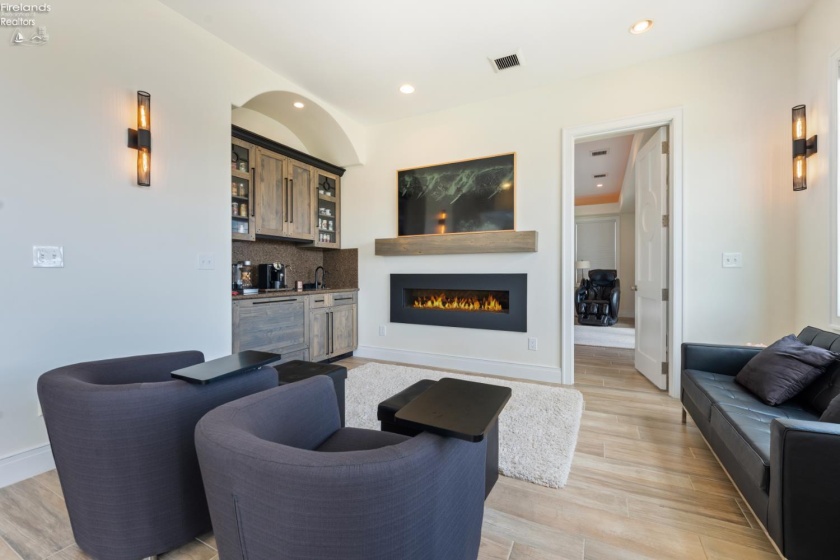 493 Bay Point Boulevard, Marblehead, 43440, 4 Bedrooms Bedrooms, ,5 BathroomsBathrooms,Residential,For Sale,Bay Point,20262298