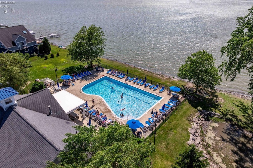 493 Bay Point Boulevard, Marblehead, 43440, 4 Bedrooms Bedrooms, ,5 BathroomsBathrooms,Residential,For Sale,Bay Point,20262298