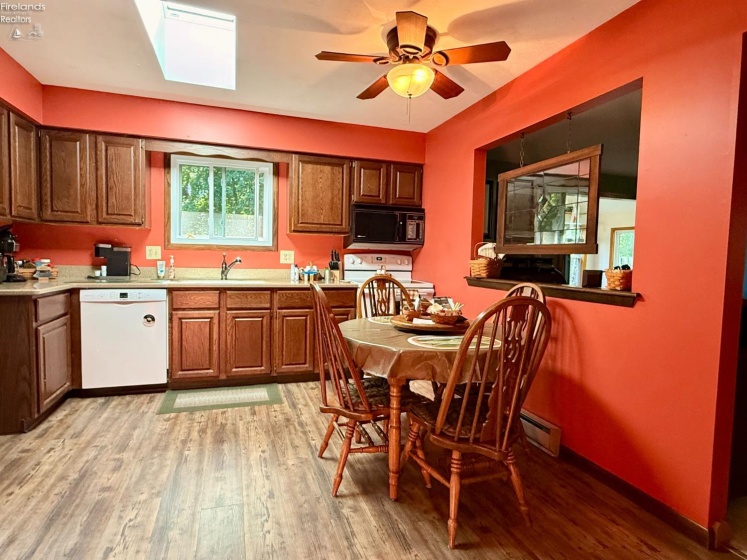 853 ALAMEDA Avenue, Sheffield Lake, 44054, 3 Bedrooms Bedrooms, ,2 BathroomsBathrooms,Residential,For Sale,ALAMEDA,20262509