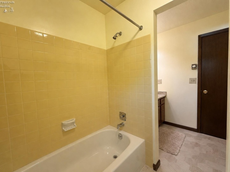 853 ALAMEDA Avenue, Sheffield Lake, 44054, 3 Bedrooms Bedrooms, ,2 BathroomsBathrooms,Residential,For Sale,ALAMEDA,20262509