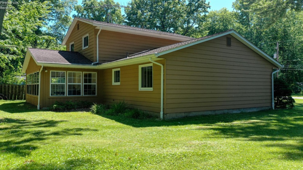 853 ALAMEDA Avenue, Sheffield Lake, 44054, 3 Bedrooms Bedrooms, ,2 BathroomsBathrooms,Residential,For Sale,ALAMEDA,20262509