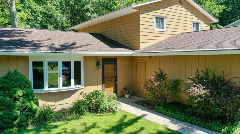 853 ALAMEDA Avenue, Sheffield Lake, 44054, 3 Bedrooms Bedrooms, ,2 BathroomsBathrooms,Residential,For Sale,ALAMEDA,20262509