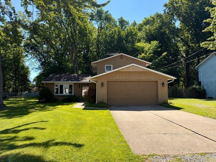 853 ALAMEDA Avenue, Sheffield Lake, 44054, 3 Bedrooms Bedrooms, ,2 BathroomsBathrooms,Residential,For Sale,ALAMEDA,20262509