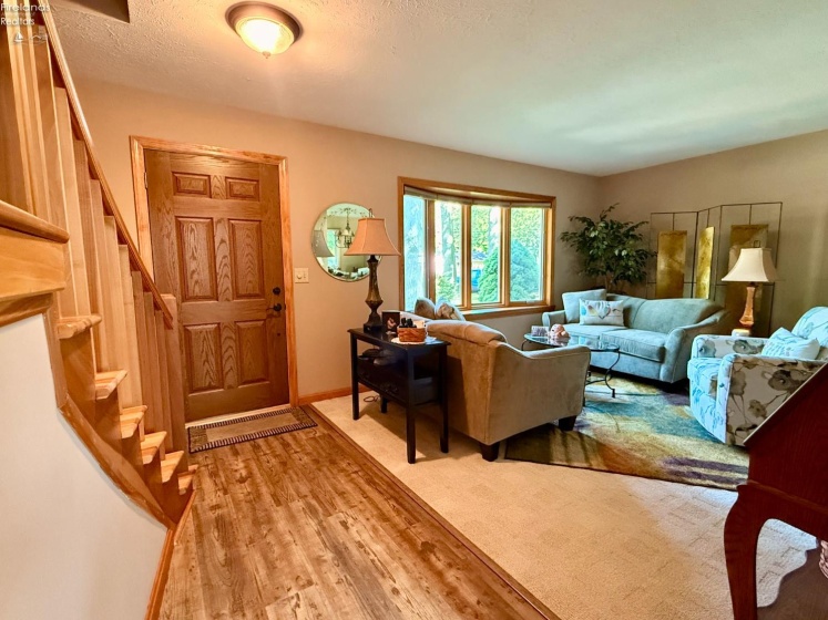 853 ALAMEDA Avenue, Sheffield Lake, 44054, 3 Bedrooms Bedrooms, ,2 BathroomsBathrooms,Residential,For Sale,ALAMEDA,20262509