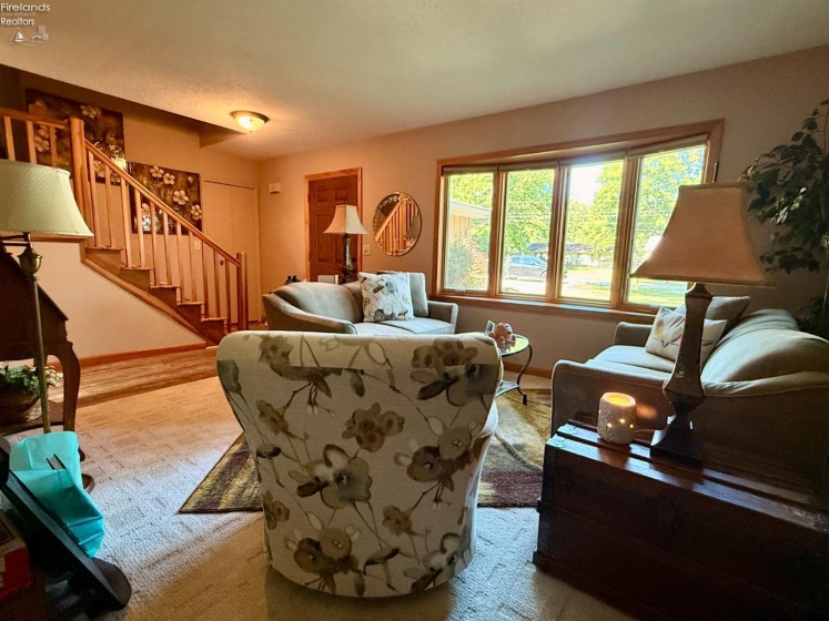 853 ALAMEDA Avenue, Sheffield Lake, 44054, 3 Bedrooms Bedrooms, ,2 BathroomsBathrooms,Residential,For Sale,ALAMEDA,20262509