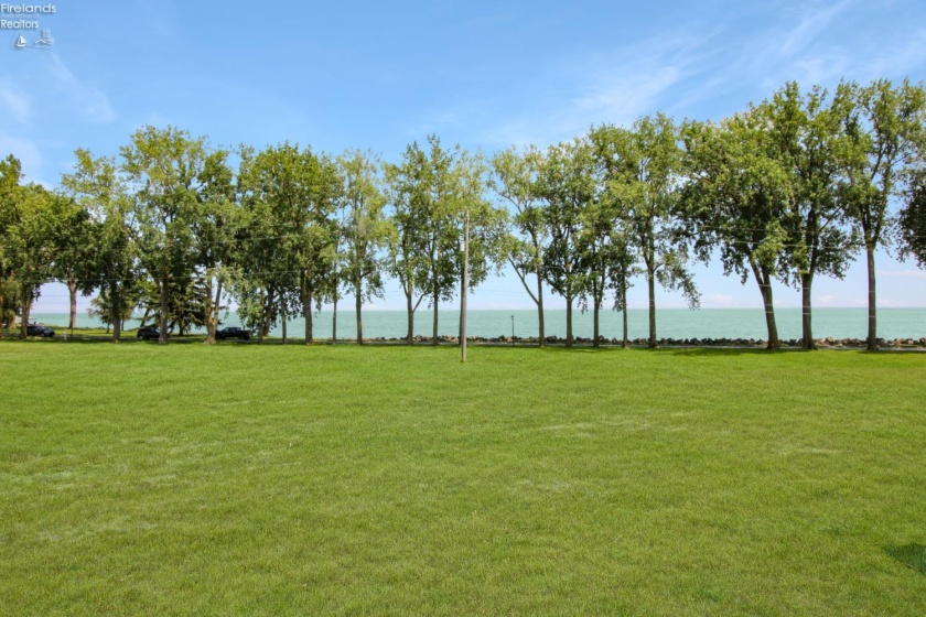 10850 Bayshore Rd Cardinal, Marblehead, 43440, 3 Bedrooms Bedrooms, ,2 BathroomsBathrooms,Residential,For Sale,Bayshore Rd Cardinal,20262512