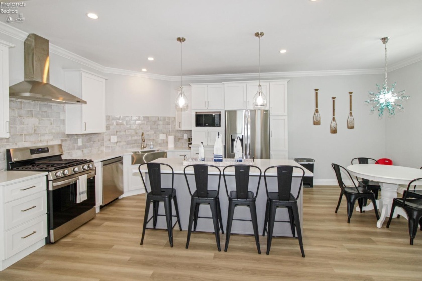 10850 Bayshore Rd Cardinal, Marblehead, 43440, 3 Bedrooms Bedrooms, ,2 BathroomsBathrooms,Residential,For Sale,Bayshore Rd Cardinal,20262512