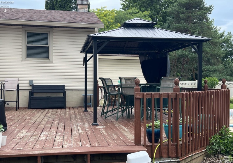 823 Gloucester Drive, Huron, 44839, 3 Bedrooms Bedrooms, ,2 BathroomsBathrooms,Residential,For Sale,Gloucester,20262448