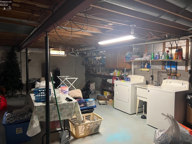 823 Gloucester Drive, Huron, 44839, 3 Bedrooms Bedrooms, ,2 BathroomsBathrooms,Residential,For Sale,Gloucester,20262448
