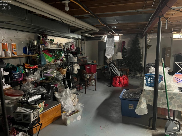 823 Gloucester Drive, Huron, 44839, 3 Bedrooms Bedrooms, ,2 BathroomsBathrooms,Residential,For Sale,Gloucester,20262448