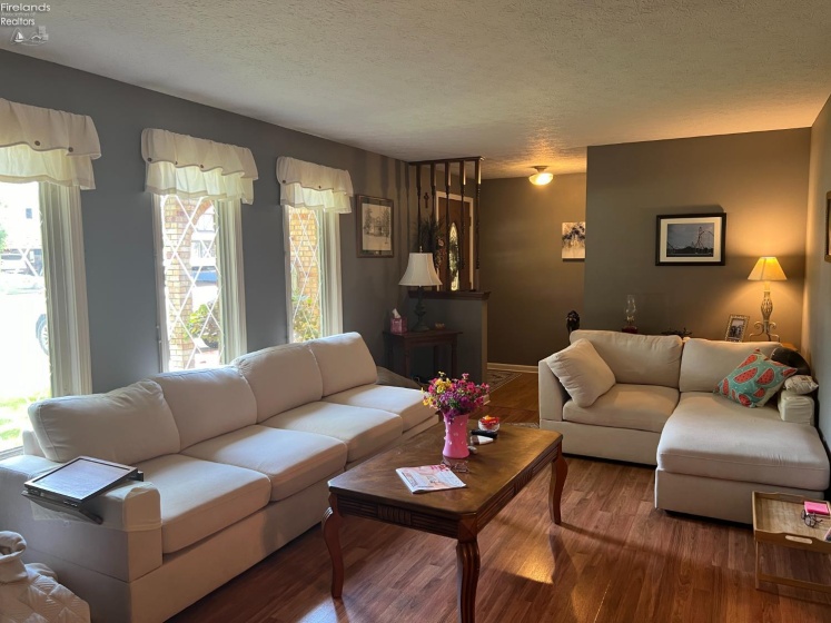 823 Gloucester Drive, Huron, 44839, 3 Bedrooms Bedrooms, ,2 BathroomsBathrooms,Residential,For Sale,Gloucester,20262448