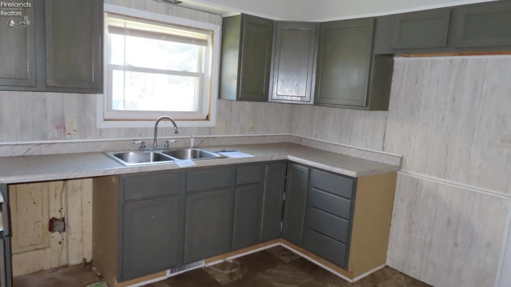 214 Boalt Street, Sandusky, 44870, 3 Bedrooms Bedrooms, ,1 BathroomBathrooms,Residential,For Sale,Boalt,20262528