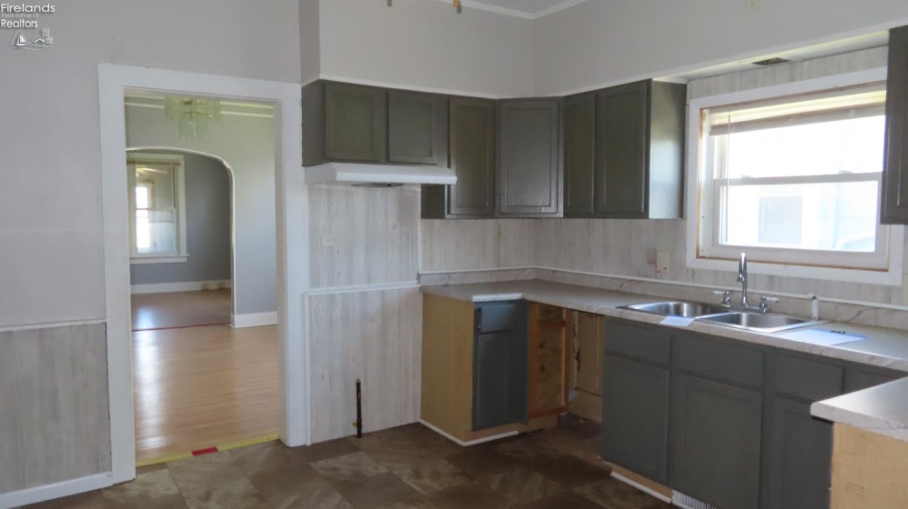 214 Boalt Street, Sandusky, 44870, 3 Bedrooms Bedrooms, ,1 BathroomBathrooms,Residential,For Sale,Boalt,20262528