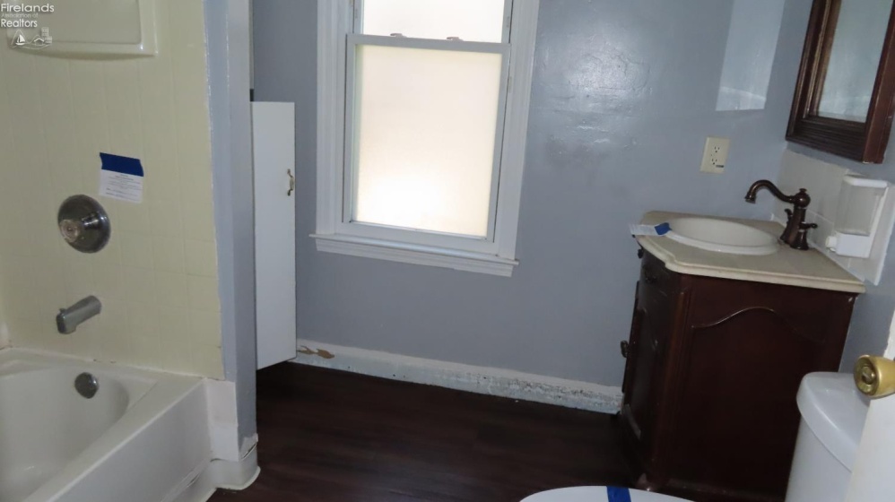 214 Boalt Street, Sandusky, 44870, 3 Bedrooms Bedrooms, ,1 BathroomBathrooms,Residential,For Sale,Boalt,20262528