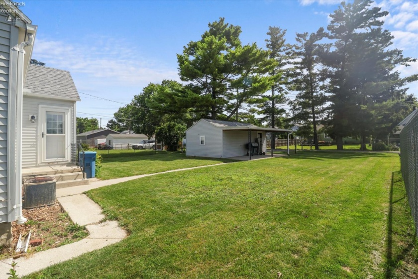 1219 Carbon Street, Fremont, 43420, 4 Bedrooms Bedrooms, ,1 BathroomBathrooms,Residential,For Sale,Carbon,20262476