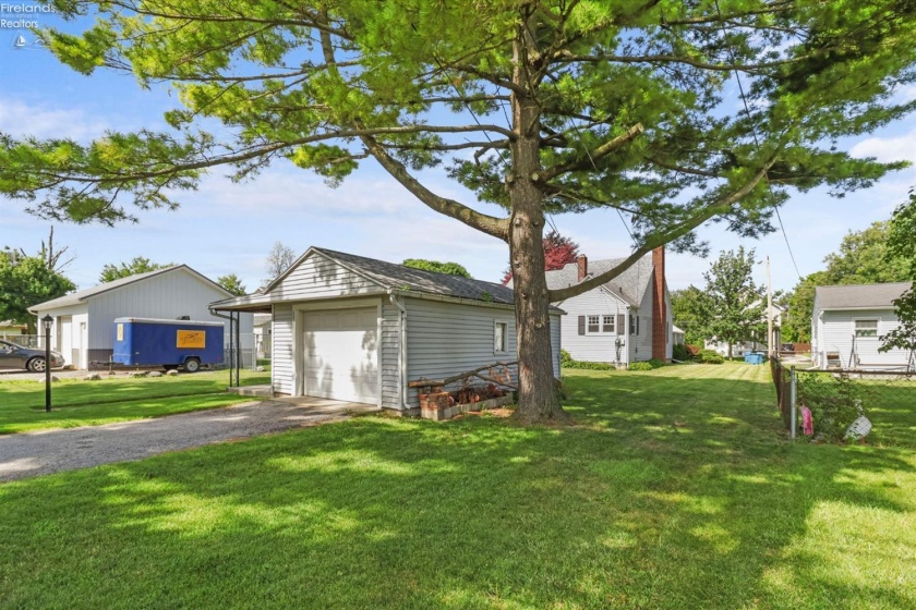 1219 Carbon Street, Fremont, 43420, 4 Bedrooms Bedrooms, ,1 BathroomBathrooms,Residential,For Sale,Carbon,20262476