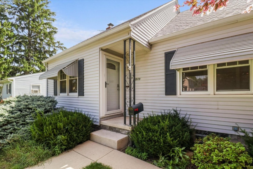 1219 Carbon Street, Fremont, 43420, 4 Bedrooms Bedrooms, ,1 BathroomBathrooms,Residential,For Sale,Carbon,20262476