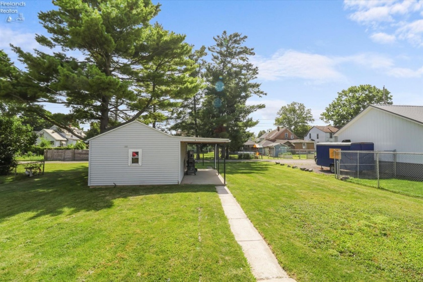 1219 Carbon Street, Fremont, 43420, 4 Bedrooms Bedrooms, ,1 BathroomBathrooms,Residential,For Sale,Carbon,20262476