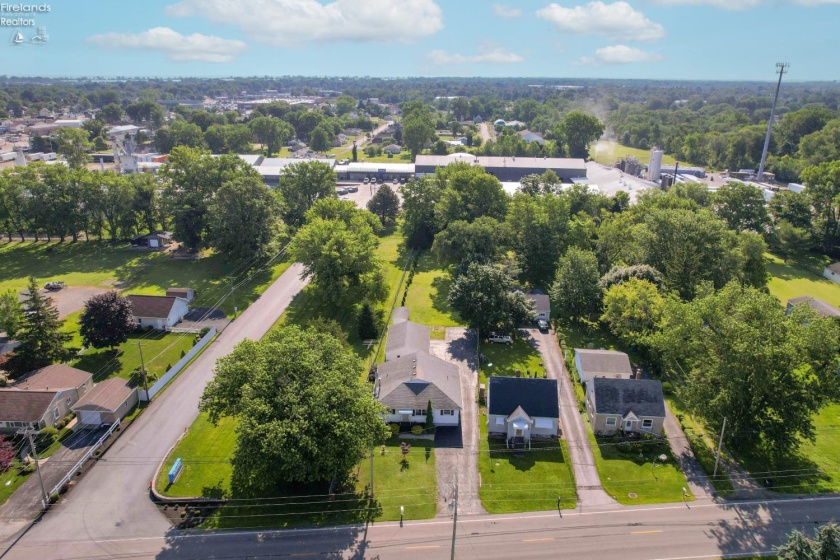2524 Campbell Street, Sandusky, 44870, 2 Bedrooms Bedrooms, ,2 BathroomsBathrooms,Residential,For Sale,Campbell,20262482