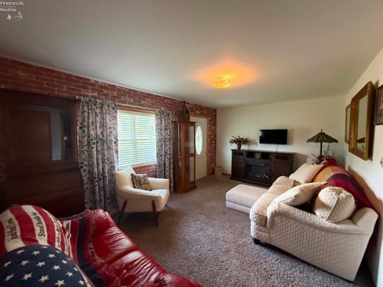 2524 Campbell Street, Sandusky, 44870, 2 Bedrooms Bedrooms, ,2 BathroomsBathrooms,Residential,For Sale,Campbell,20262482