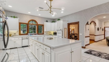 106 Sycamore Woods Lane, Tiffin, 44883, 6 Bedrooms Bedrooms, ,5 BathroomsBathrooms,Residential,For Sale,Sycamore Woods,20262534
