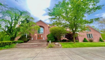 106 Sycamore Woods Lane, Tiffin, 44883, 6 Bedrooms Bedrooms, ,5 BathroomsBathrooms,Residential,For Sale,Sycamore Woods,20262534