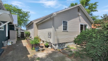 1012 Madison Street, Sandusky, 44870, 2 Bedrooms Bedrooms, ,1 BathroomBathrooms,Residential,For Sale,Madison,20262538