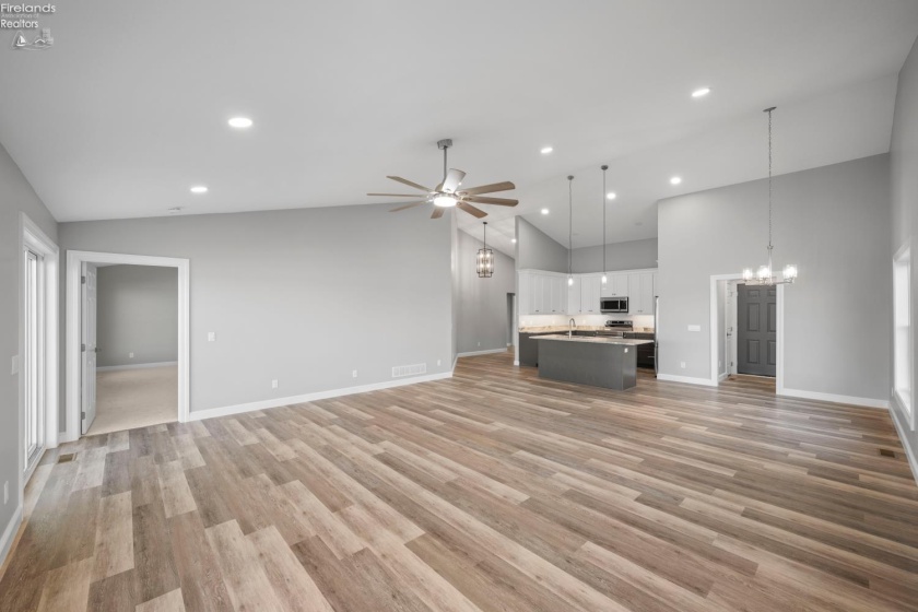 769 Harbor Road, Port Clinton, 43452, 3 Bedrooms Bedrooms, ,2 BathroomsBathrooms,Residential,For Sale,Harbor,20262533