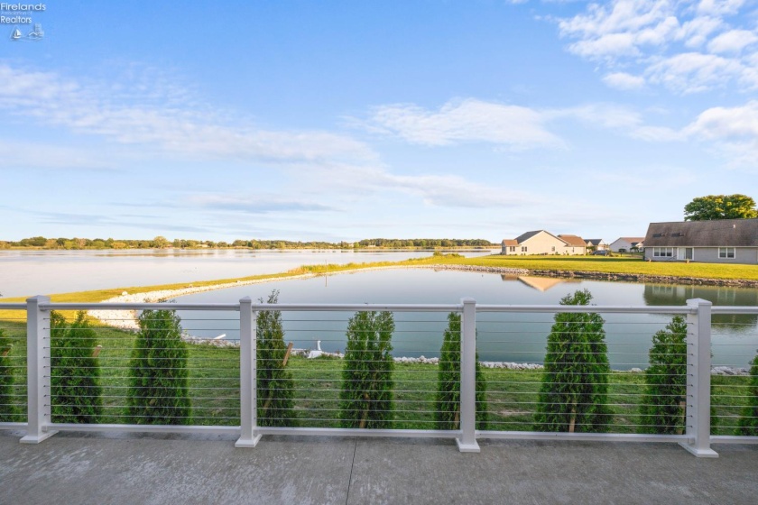 769 Harbor Road, Port Clinton, 43452, 3 Bedrooms Bedrooms, ,2 BathroomsBathrooms,Residential,For Sale,Harbor,20262533