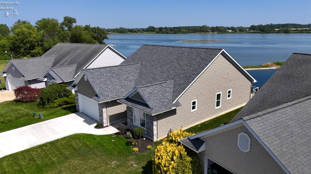 769 Harbor Road, Port Clinton, 43452, 3 Bedrooms Bedrooms, ,2 BathroomsBathrooms,Residential,For Sale,Harbor,20262533