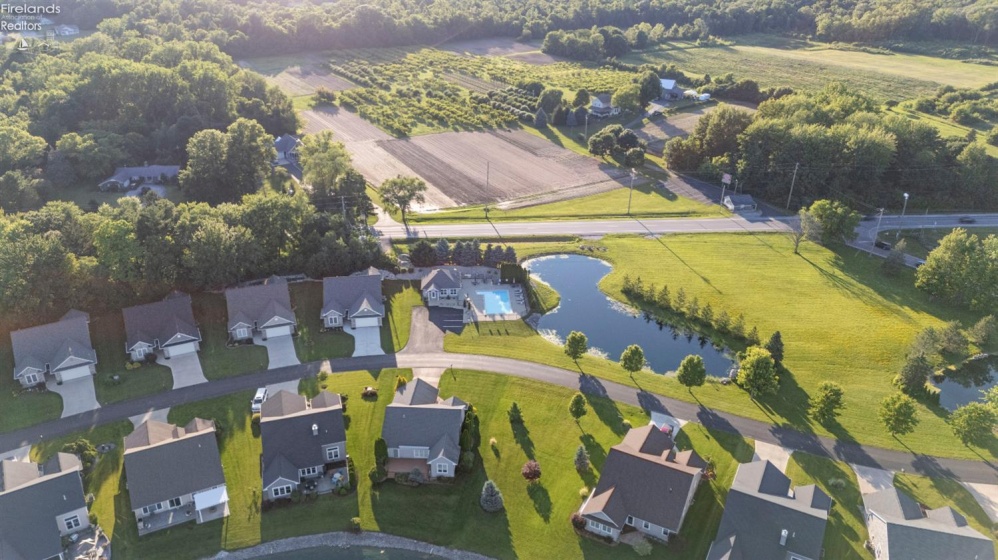 769 Harbor Road, Port Clinton, 43452, 3 Bedrooms Bedrooms, ,2 BathroomsBathrooms,Residential,For Sale,Harbor,20262533
