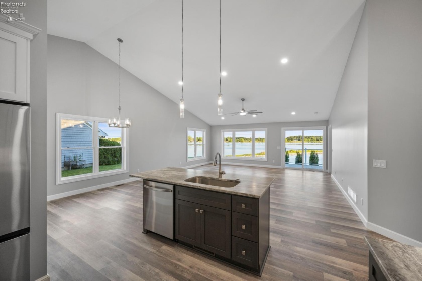 769 Harbor Road, Port Clinton, 43452, 3 Bedrooms Bedrooms, ,2 BathroomsBathrooms,Residential,For Sale,Harbor,20262533