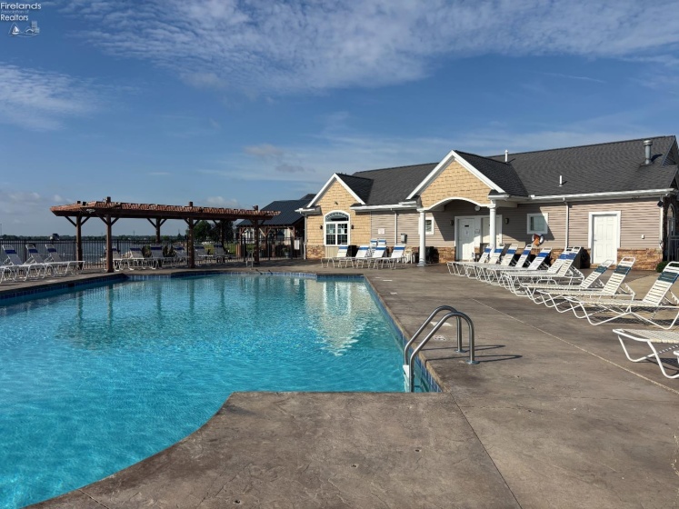 2731 Harbor Bay Drive, Marblehead, 43440, 3 Bedrooms Bedrooms, ,2 BathroomsBathrooms,Residential,For Sale,Harbor Bay,20262525