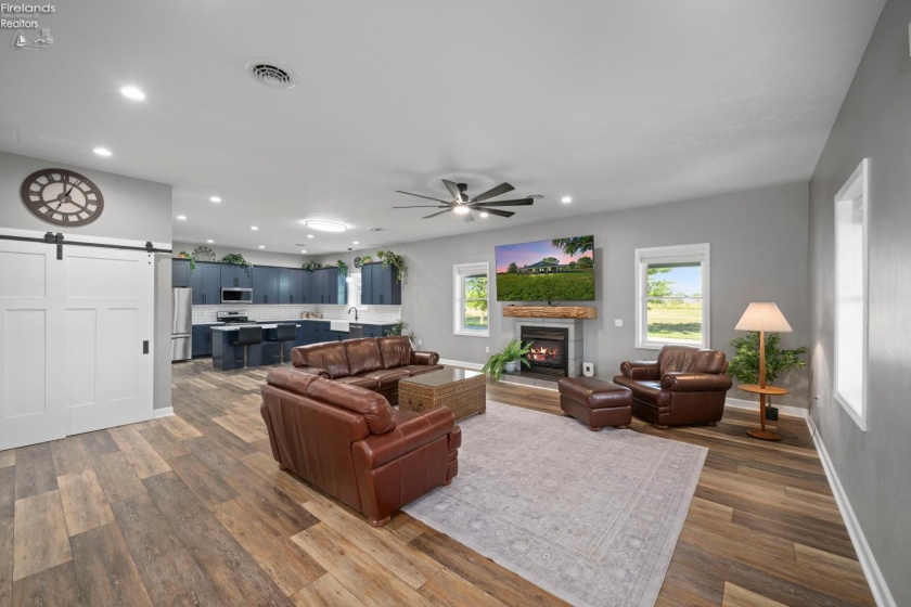 5111 Port Clinton Eastern, Port Clinton, 43452, 3 Bedrooms Bedrooms, ,3 BathroomsBathrooms,Residential,For Sale,Port Clinton Eastern,20262546
