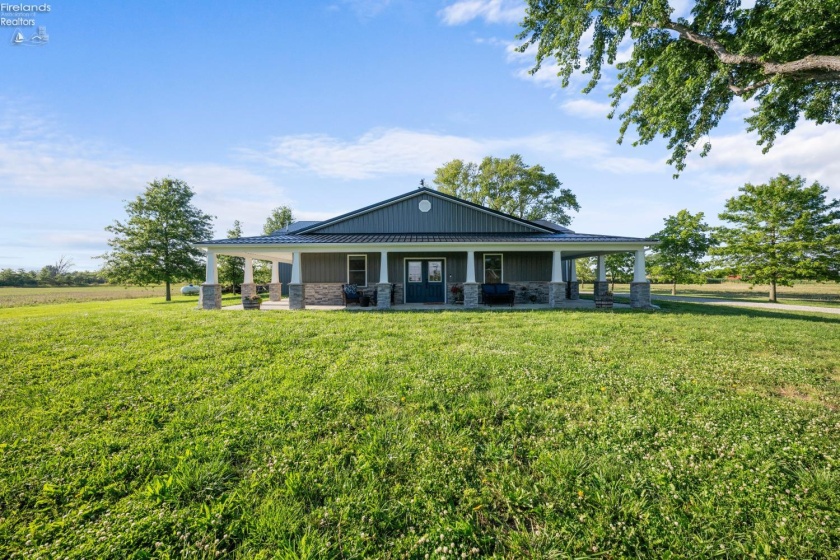 5111 Port Clinton Eastern, Port Clinton, 43452, 3 Bedrooms Bedrooms, ,3 BathroomsBathrooms,Residential,For Sale,Port Clinton Eastern,20262546