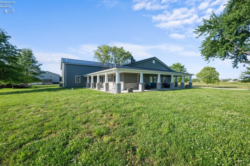 5111 Port Clinton Eastern, Port Clinton, 43452, 3 Bedrooms Bedrooms, ,3 BathroomsBathrooms,Residential,For Sale,Port Clinton Eastern,20262546