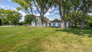 4119 Mooresdock Road, Port Clinton, 43452, 4 Bedrooms Bedrooms, ,4 BathroomsBathrooms,Residential,For Sale,Mooresdock,20262458