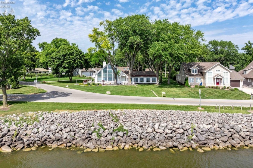 4119 Mooresdock Road, Port Clinton, 43452, 4 Bedrooms Bedrooms, ,4 BathroomsBathrooms,Residential,For Sale,Mooresdock,20262458