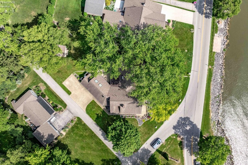 4119 Mooresdock Road, Port Clinton, 43452, 4 Bedrooms Bedrooms, ,4 BathroomsBathrooms,Residential,For Sale,Mooresdock,20262458