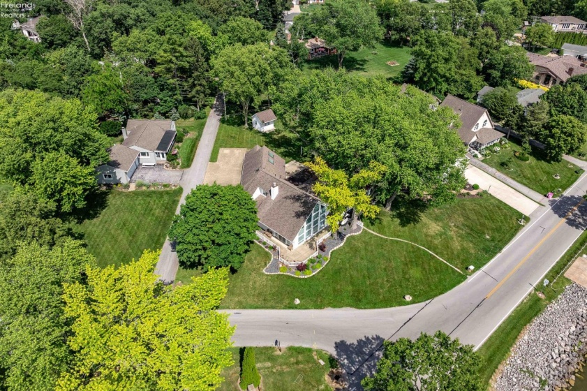 4119 Mooresdock Road, Port Clinton, 43452, 4 Bedrooms Bedrooms, ,4 BathroomsBathrooms,Residential,For Sale,Mooresdock,20262458