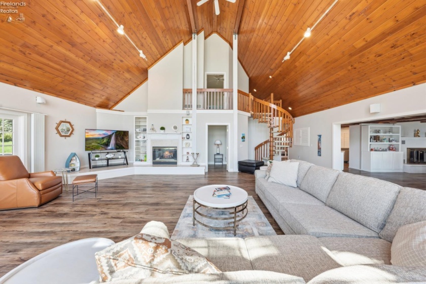 4119 Mooresdock Road, Port Clinton, 43452, 4 Bedrooms Bedrooms, ,4 BathroomsBathrooms,Residential,For Sale,Mooresdock,20262458