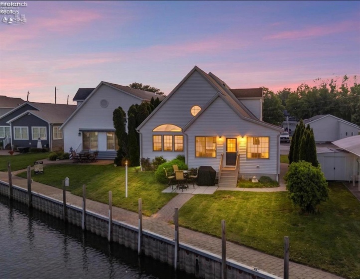 1551 Anchor Avenue, Port Clinton, 43452, 3 Bedrooms Bedrooms, ,3 BathroomsBathrooms,Residential,For Sale,Anchor,20262551
